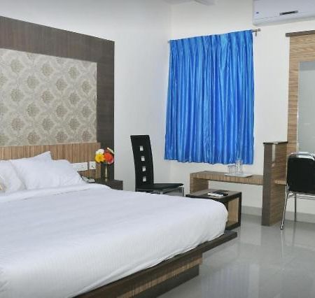 Hotel Sakthi Residency Hosūr Kültér fotó