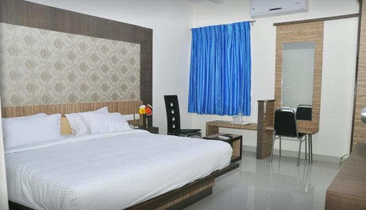 Hotel Sakthi Residency Hosūr Kültér fotó