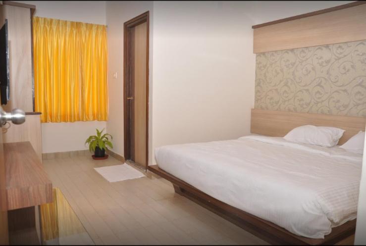Hotel Sakthi Residency Hosūr Kültér fotó